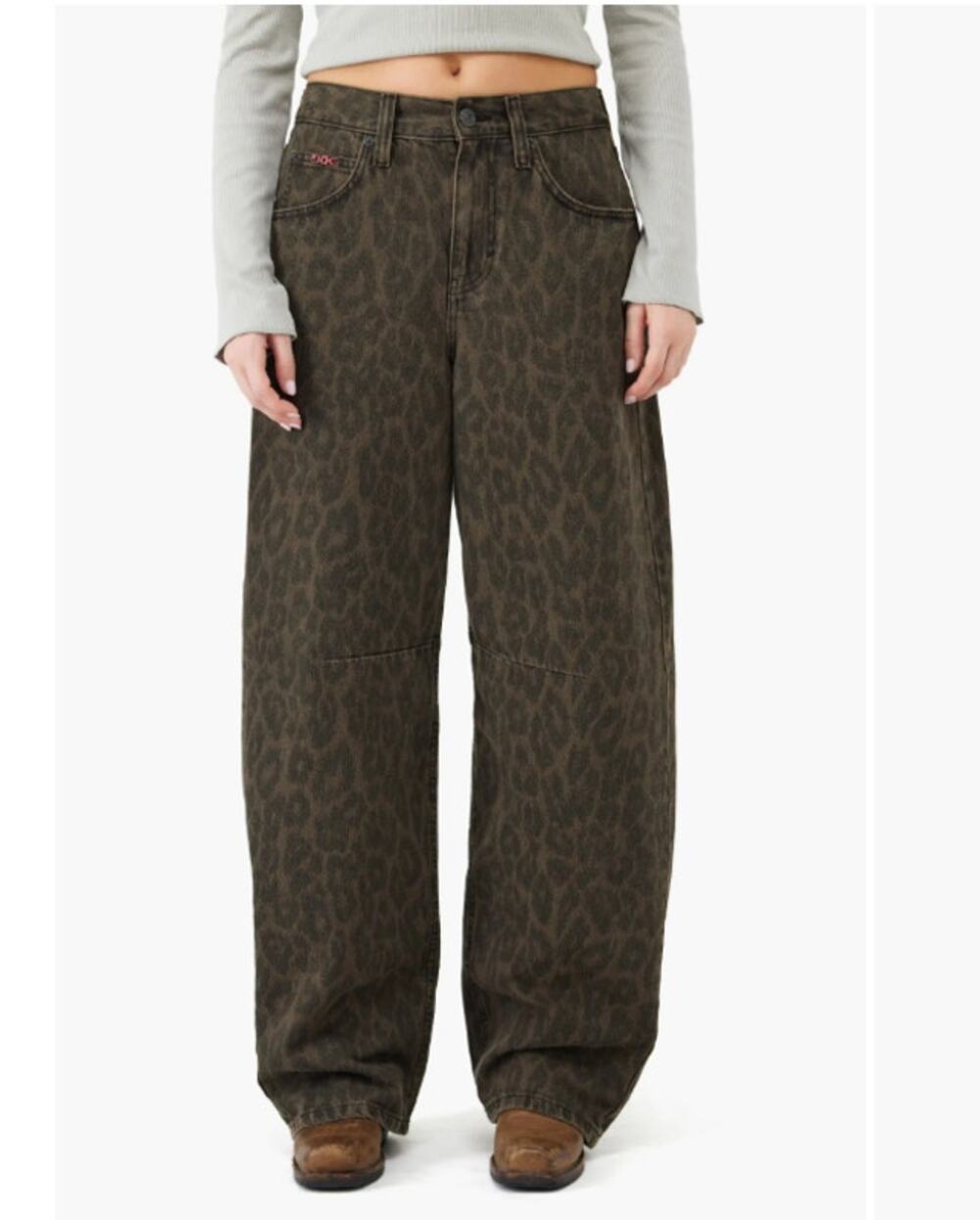 NEW BDG Urban Outfitters Logan Leopard Print Wide Leg Jeans Size 24 Y2K